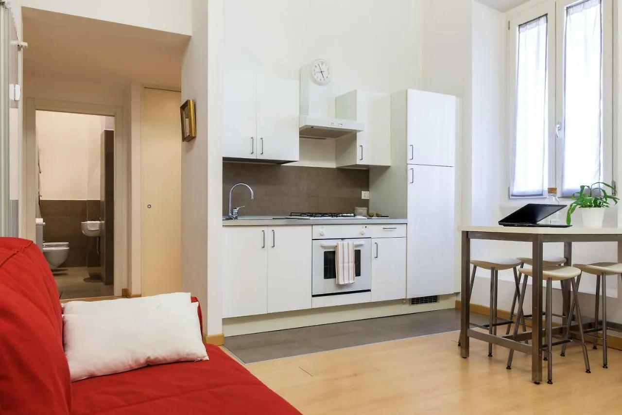 Altido 1-Bed Flat Near Formentano Park Apartment Milan